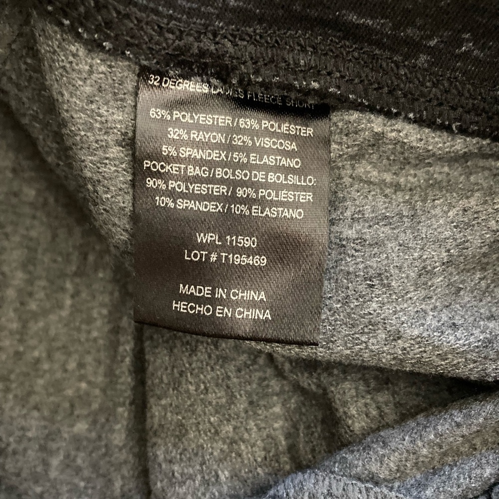 32 Degrees | NWT Ladies Fleece Shorts - Picture 6 of 8